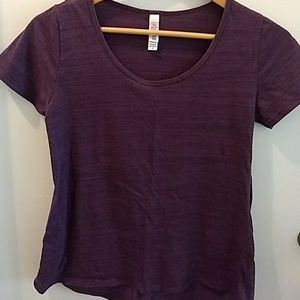 LuLaRoe XS Classic Tee
